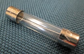Lopi and Avalon Inline 5 Amp Fuse (93-0695)