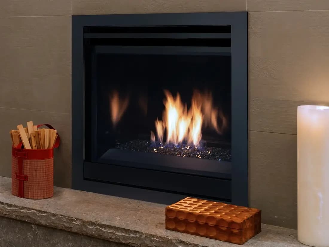 Superior 40 Inch DRC3000 Contemporary Direct Vent Gas Fireplace - Electronic Ignition